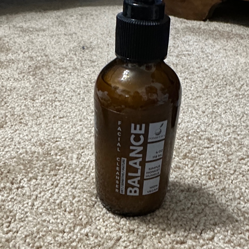 Pomifera Balance facial cleanser